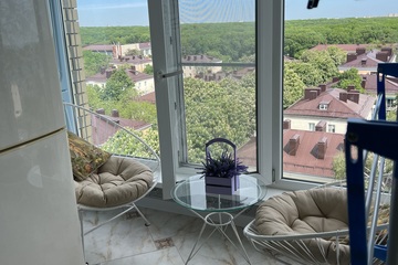 2-к квартира, 76 м², 9/10 эт.