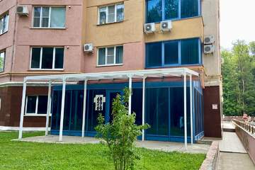 Помещение своб.назн., 305,6 м², 1/18 эт.