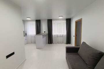 2-к квартира, 44 м², 1/4 эт.