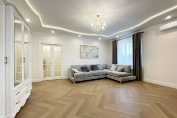 4-к квартира, 139 м², 5/6 эт.