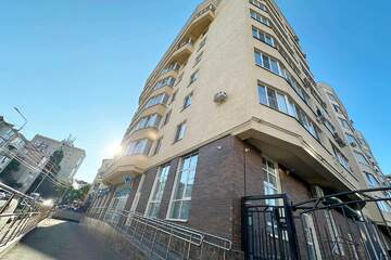 Апартаменты, 90 м², 1/8 эт.